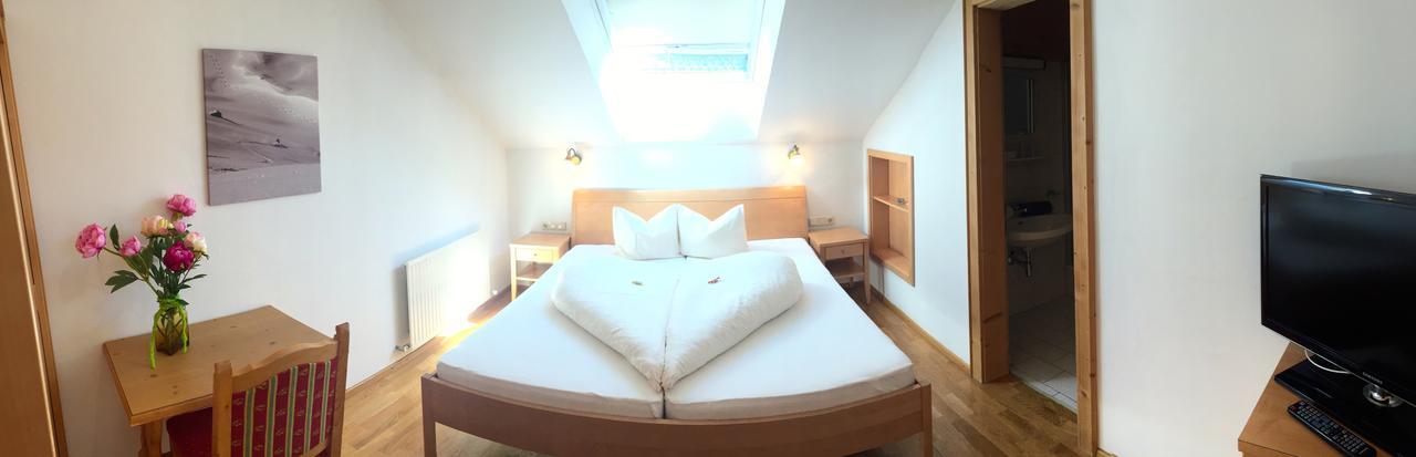 Hotel Garni Apart Elfriede Фісс Екстер'єр фото