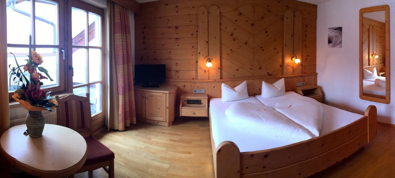 Hotel Garni Apart Elfriede Фісс Екстер'єр фото